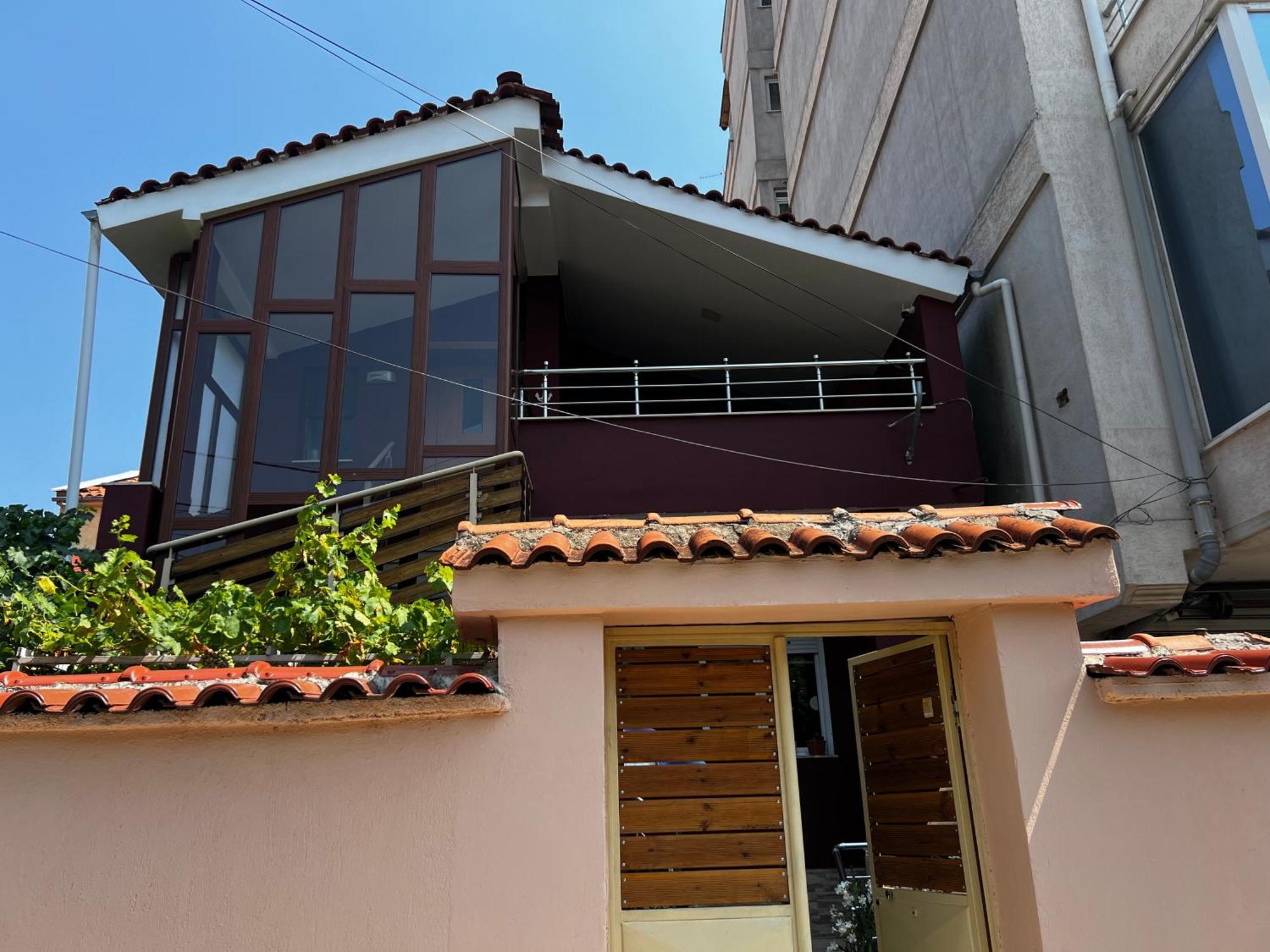 Retreat In The Centre Of Korce Apartment Exterior photo