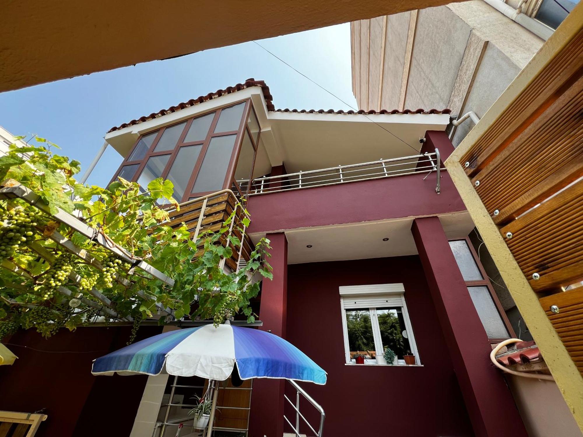 Retreat In The Centre Of Korce Apartment Exterior photo